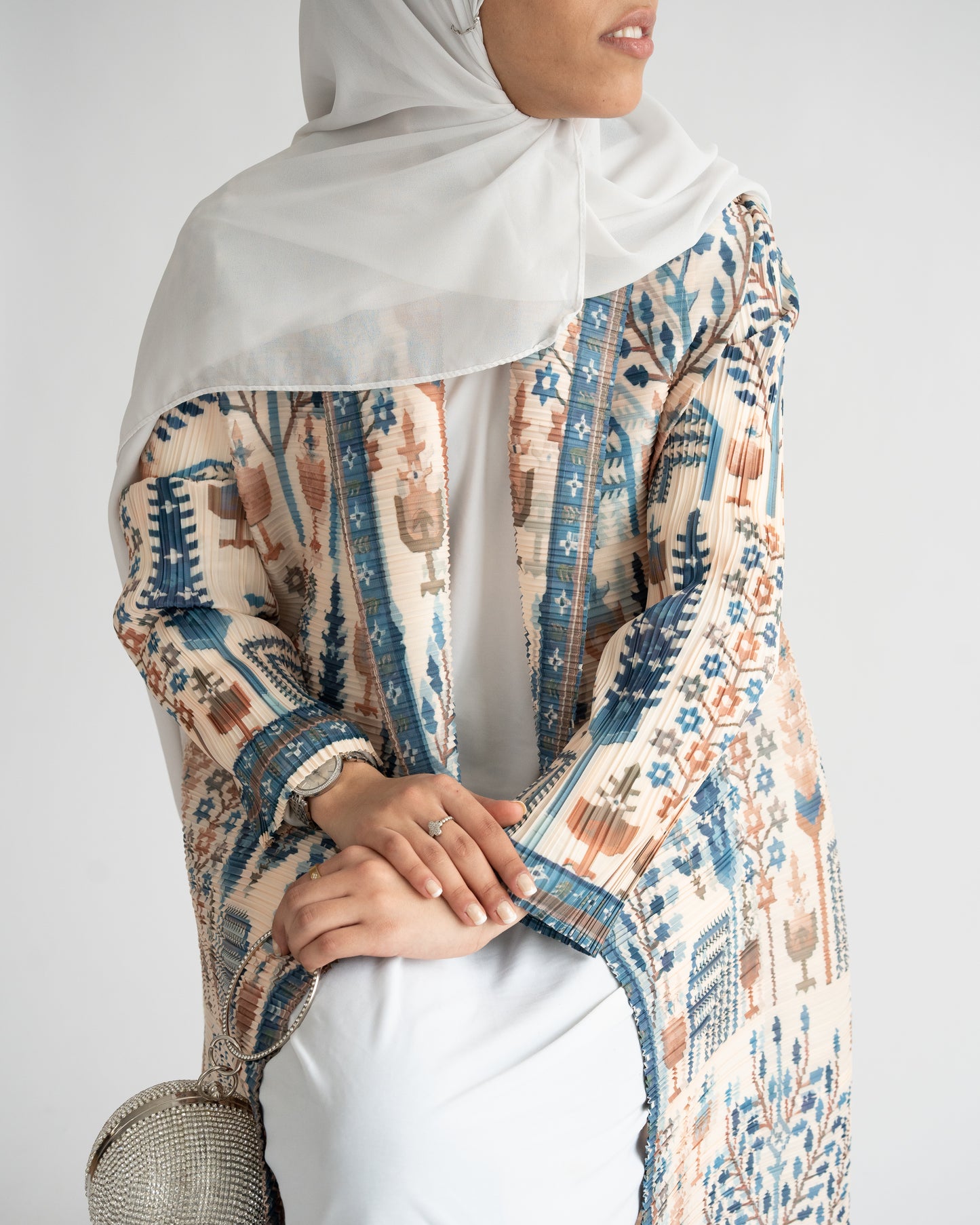 LAYLA ABAYA - KIMONO STYLE IN NAVY&SAND