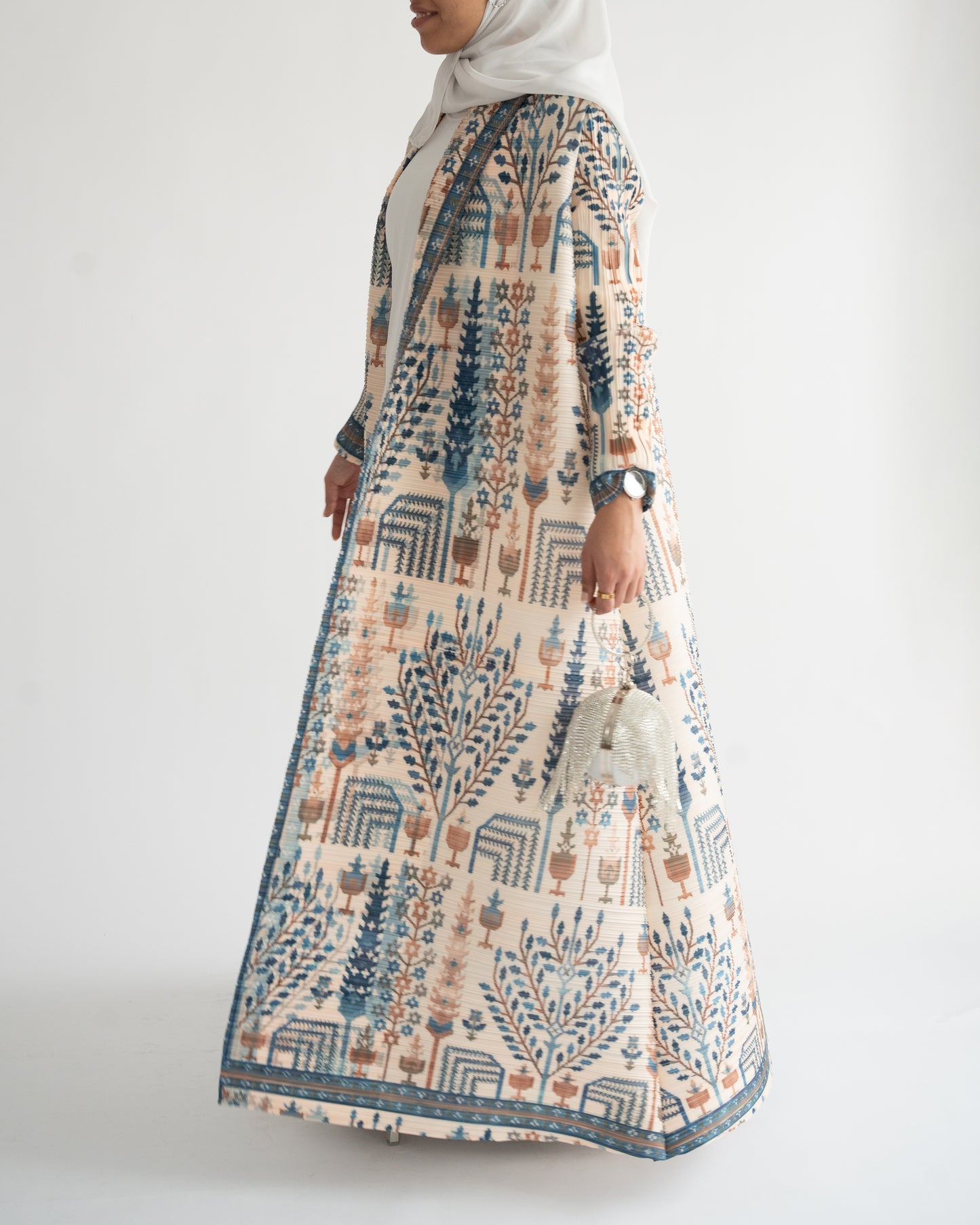 LAYLA ABAYA - KIMONO STYLE IN NAVY&SAND