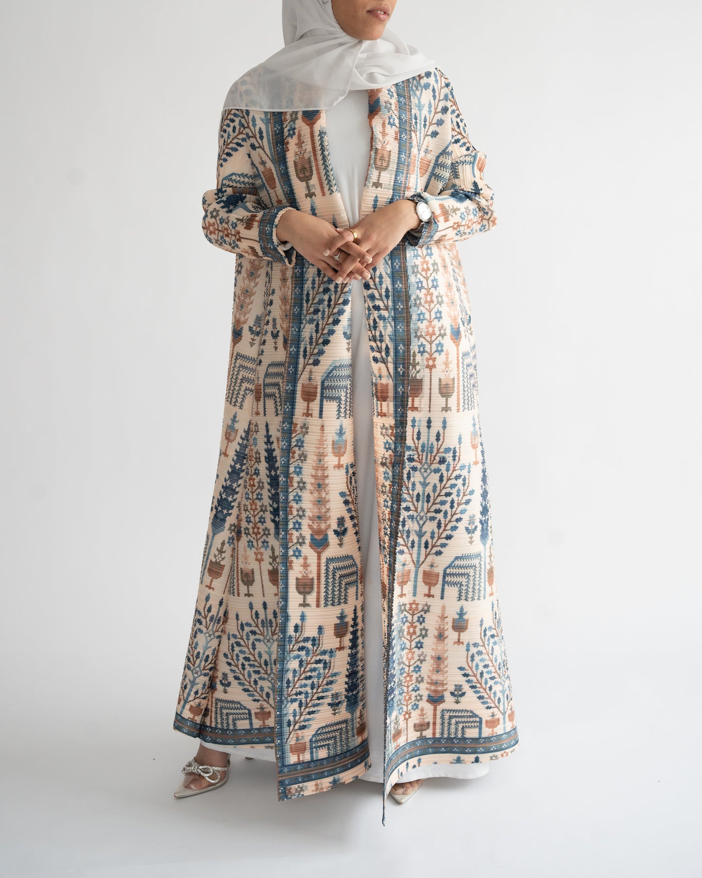 LAYLA ABAYA - KIMONO STYLE IN NAVY&SAND