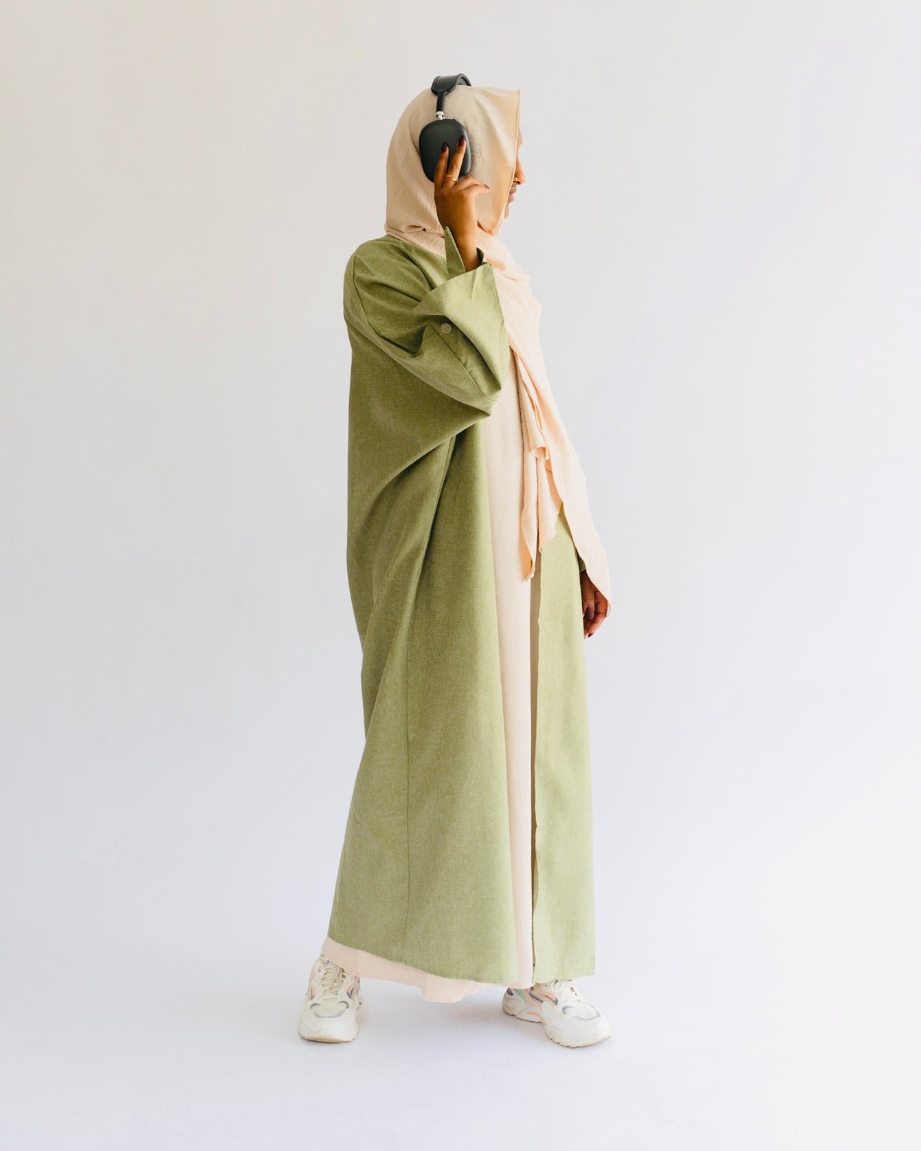 YUSRA - BISHT STYLE IN ARMY GREEN