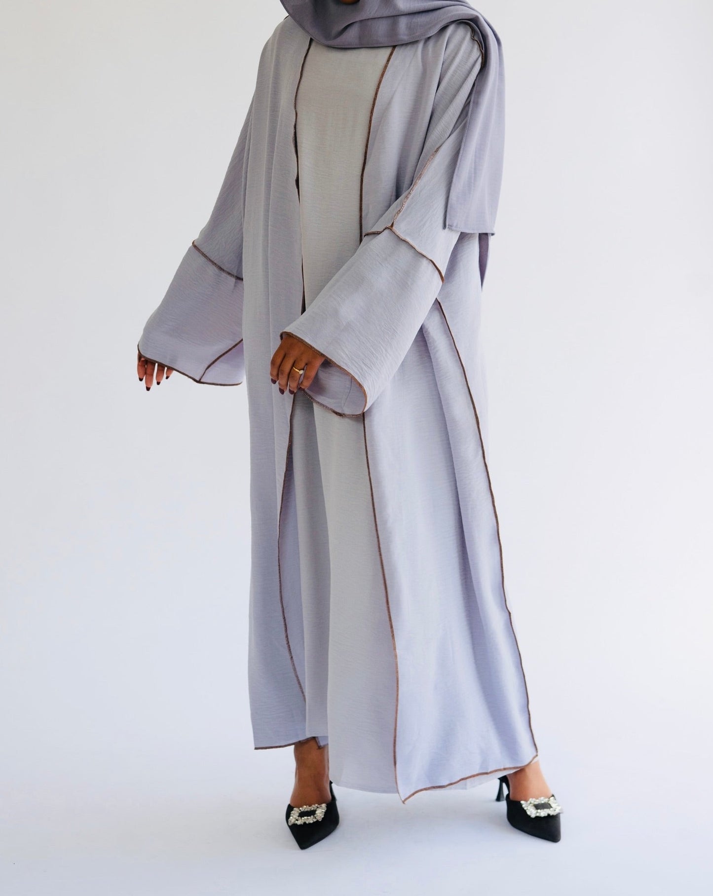 HASANAH - 3 PIECE ABAYA IN LIGHT GREY