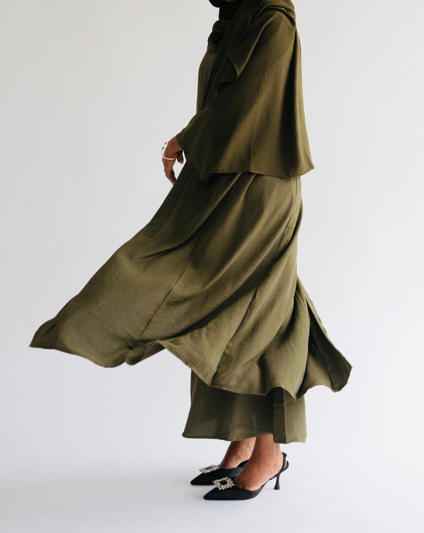 RAHAH - 4 PIECE ABAYA IN ARMY GREEN